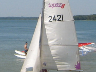 angliskos-gamybos-sportine-jachta-topaz