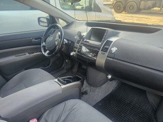 parduodu-toyota-prius-2007-metu